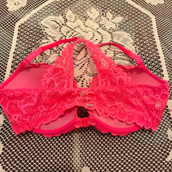 VS 32D Date racerback bra - Picture 2 of 5